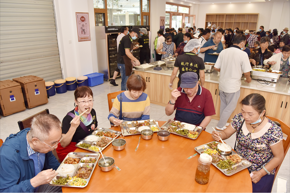 民政部：老年助餐服务工作不能简单地大规模新建老年食堂